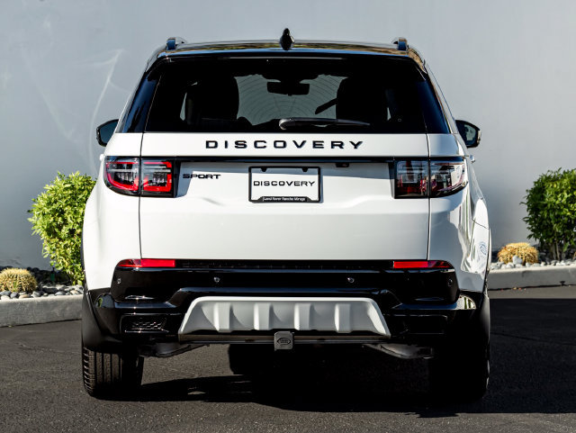 New 2026 Land Rover Discovery Sport Landmark AWD/4WD image 8