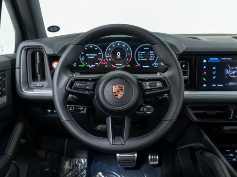 New 2026 Porsche Cayenne S AWD/4WD image 21