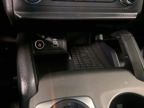 Used 2025 Ford Bronco Sport Badlands image 27