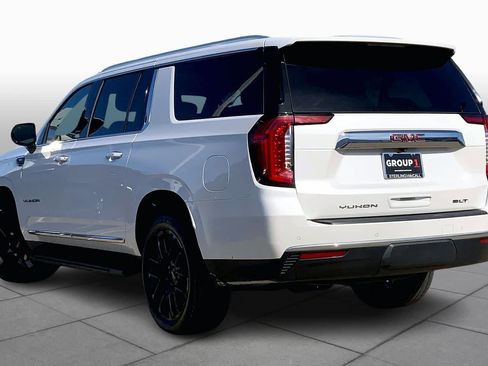 Used 2023 GMC Yukon XL SLT image 11