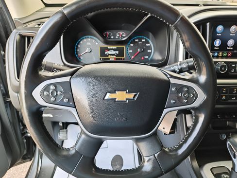 Used 2022 Chevrolet Colorado ZR2 AWD/4WD image 17