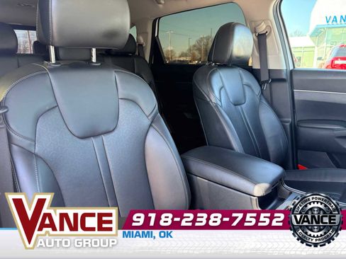 Used 2022 Kia Sorento S image 20