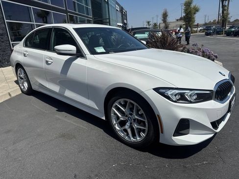 Used 2026 BMW 330i Sedan w/ Convenience Package RWD image 9