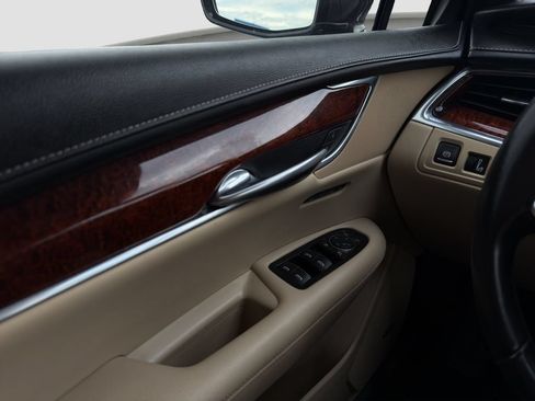 Used 2019 Cadillac XT5 Luxury FWD image 12