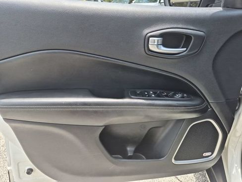 Used 2019 Jeep Compass High Altitude FWD image 9