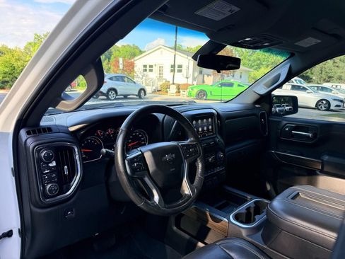 Used 2019 Chevrolet Silverado 1500 RST AWD/4WD image 22