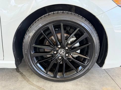 Used 2022 Toyota Camry XSE w/ Navigation Package FWD image 21