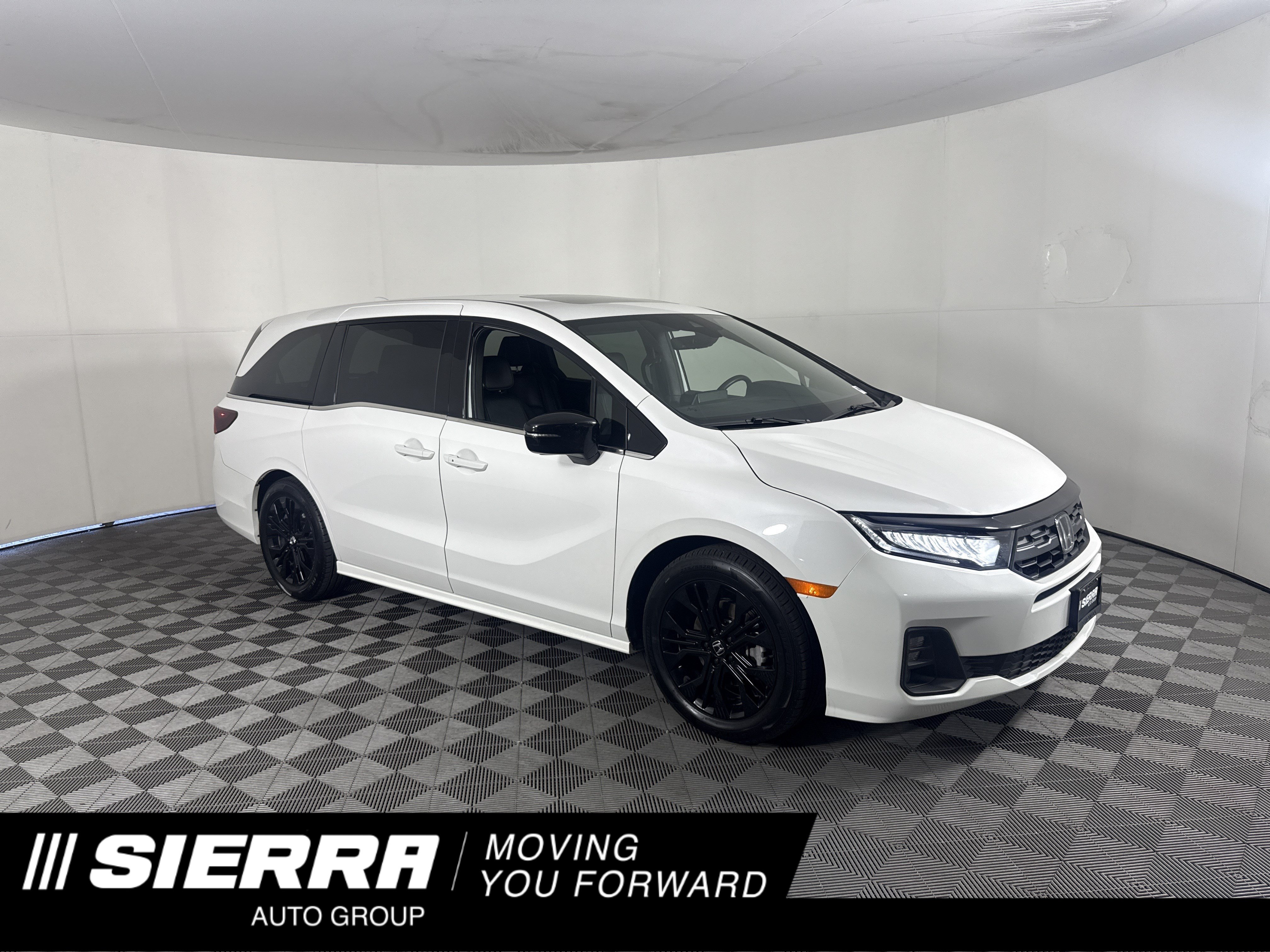 Used 2025 Honda Odyssey Sport-L image 1