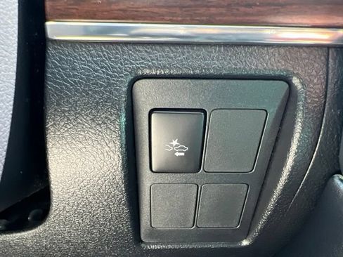 Used 2017 Toyota Land Cruiser AWD/4WD image 21