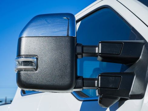 New 2026 Ford F250 Lariat w/ Chrome Package image 16