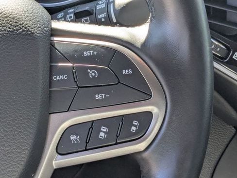 Certified 2021 Jeep Cherokee Limited image 16