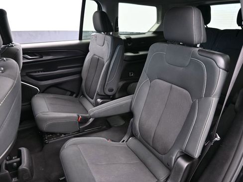 Used 2021 Jeep Grand Cherokee L Laredo w/ Luxury Tech Group I image 35