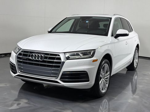 Used 2018 Audi Q5 2.0T Premium Plus w/ Premium Plus Package AWD/4WD image 9