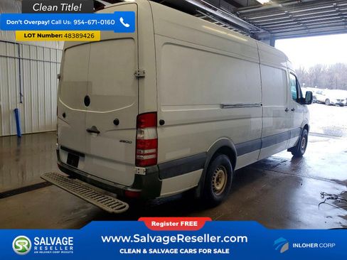 Used 2018 Mercedes-Benz Sprinter 2500 image 4