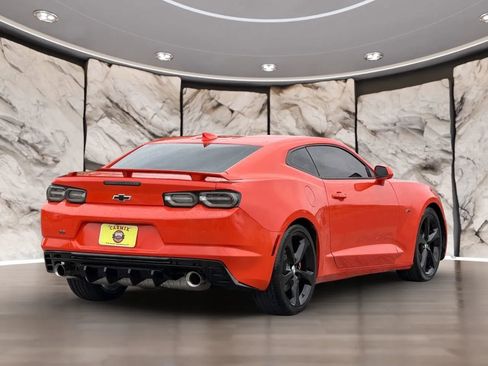 Used 2019 Chevrolet Camaro SS RWD image 5