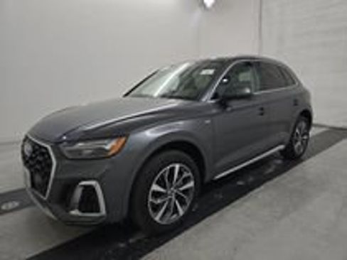 Used 2023 Audi Q5 2.0T Premium Plus w/ Premium Plus Package AWD/4WD image 12