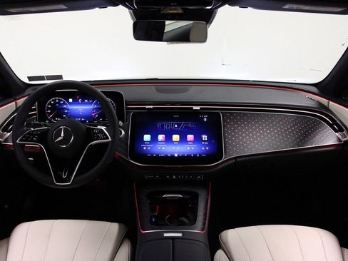 New 2026 Mercedes-Benz E 450 4MATIC Sedan image 2