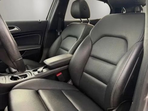 Used 2019 Mercedes-Benz GLA 250 4MATIC image 11