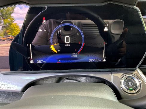 Used 2025 Chevrolet Trax ACTIV FWD image 13