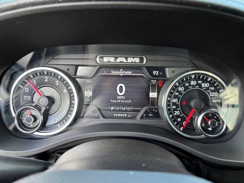 Used 2022 RAM 1500 Laramie AWD/4WD image 29