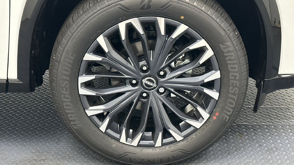 New 2026 Nissan Rogue Platinum w/ Platinum Premium Package AWD/4WD image 18
