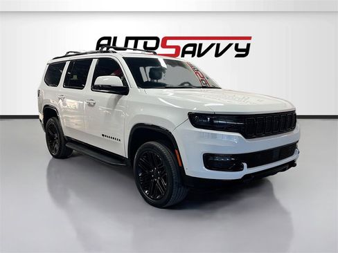 Used 2022 Jeep Wagoneer Series II image 1