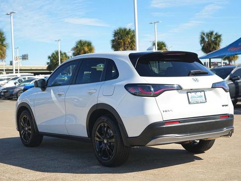 Certified 2026 Honda HR-V Sport image 4