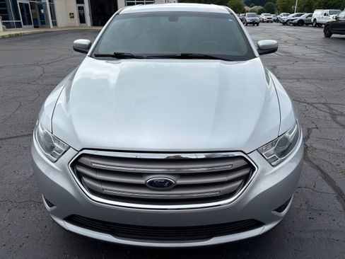 Used 2019 Ford Taurus SEL w/ Equipment Group 201A AWD/4WD image 3