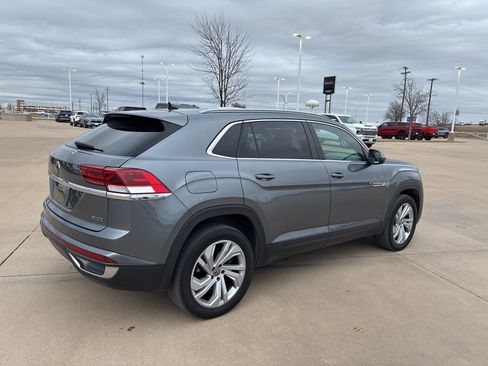 Used 2021 Volkswagen Atlas Cross Sport SEL image 4