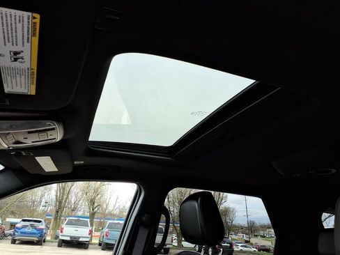 Used 2022 Dodge Durango R/T w/ Blacktop Package image 11