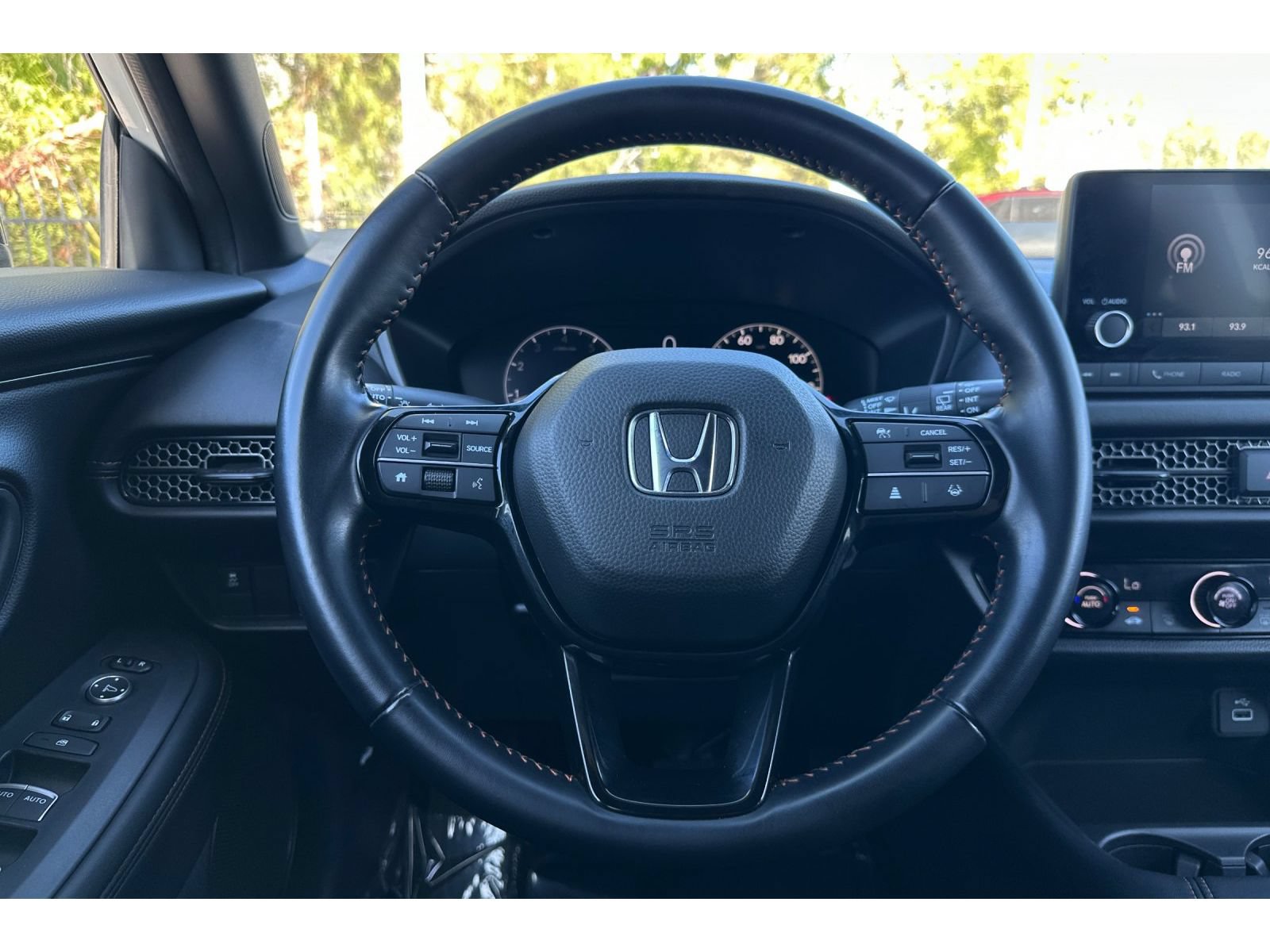 Used 2025 Honda HR-V Sport image 36
