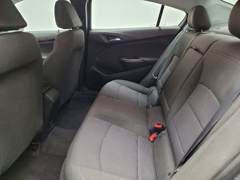 Used 2019 Chevrolet Cruze LT w/ Sun And Sound Package FWD image 18