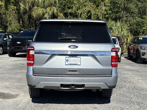 Certified 2021 Ford Expedition Max XLT image 6