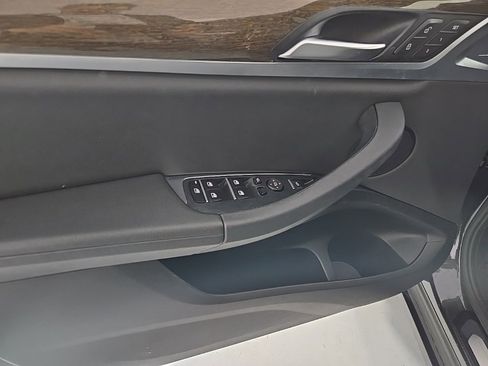 Used 2018 BMW X3 xDrive30i image 13