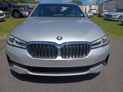 Used 2021 BMW 530i RWD image 3