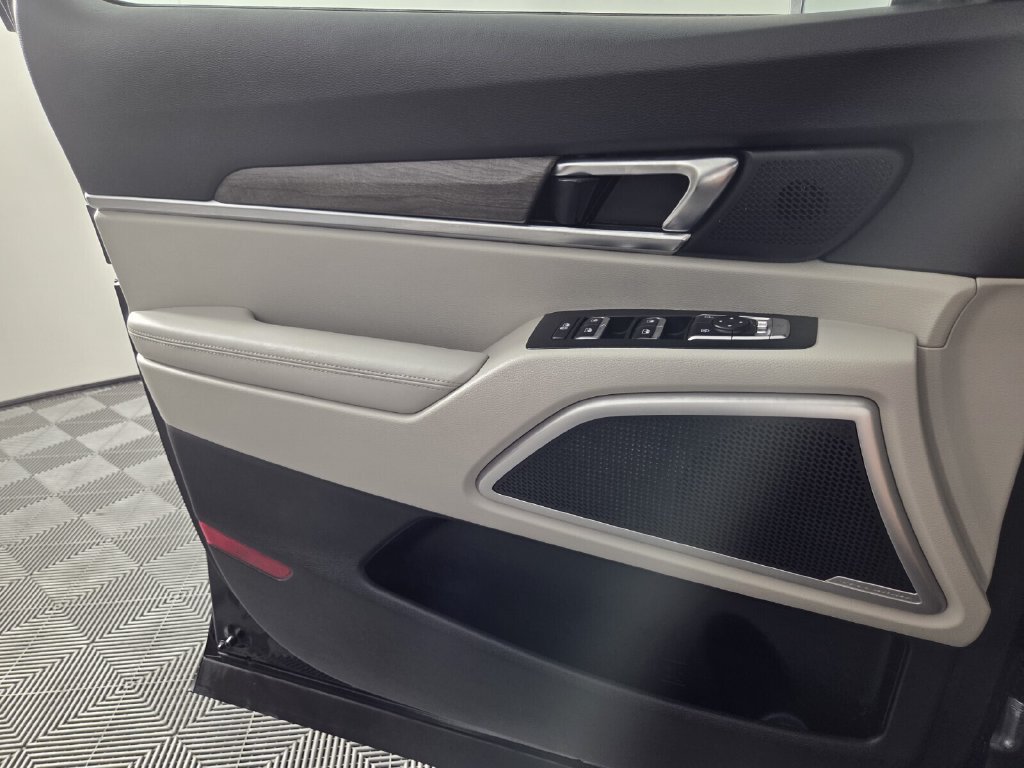 Used 2022 Kia Telluride EX w/ EX Premium Package FWD image 19