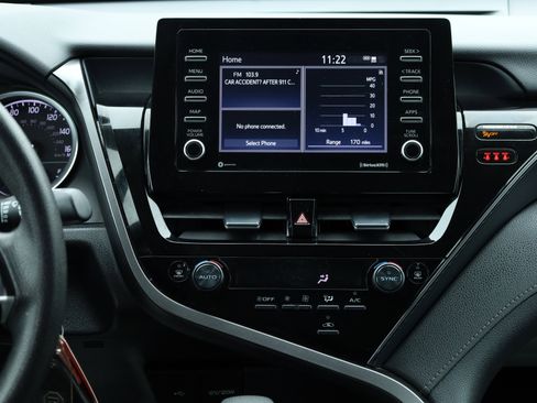 Used 2023 Toyota Camry LE image 8