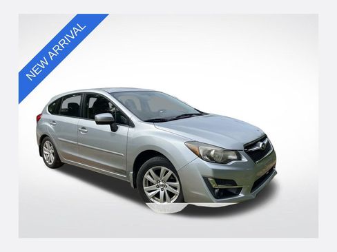 Used 2015 Subaru Impreza 2.0i Premium AWD/4WD image 1
