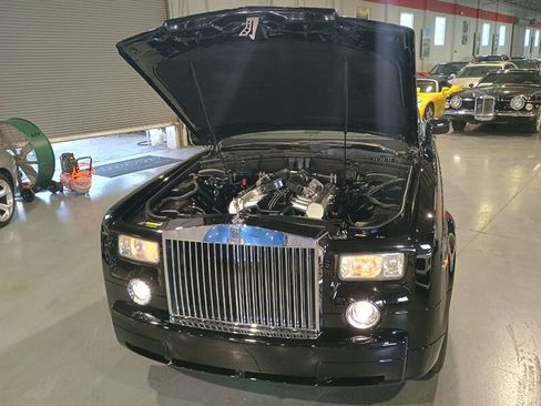 Used 2009 Rolls-Royce Phantom Sedan RWD image 45