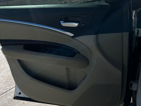 Used 2018 Acura MDX image 24