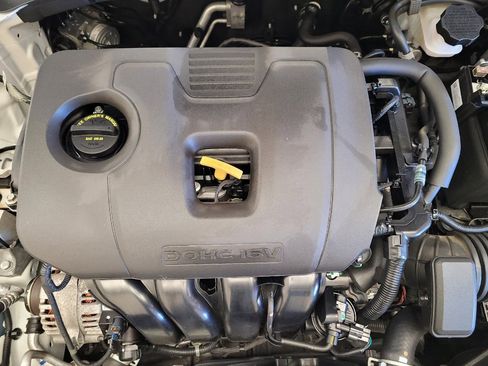 Used 2022 Kia Forte LXS image 30