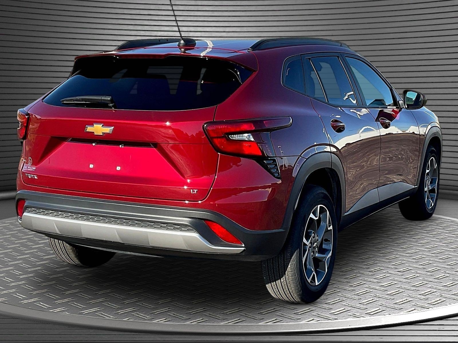 Used 2025 Chevrolet Trax LT w/ LT Convenience Package FWD image 7