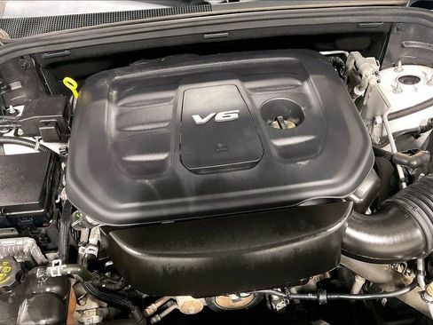 Used 2019 Jeep Grand Cherokee Altitude image 42