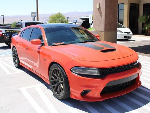 Used 2017 Dodge Charger R/T RWD image 9