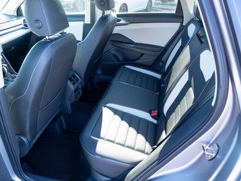 New 2026 Volkswagen Taos SEL AWD/4WD image 28