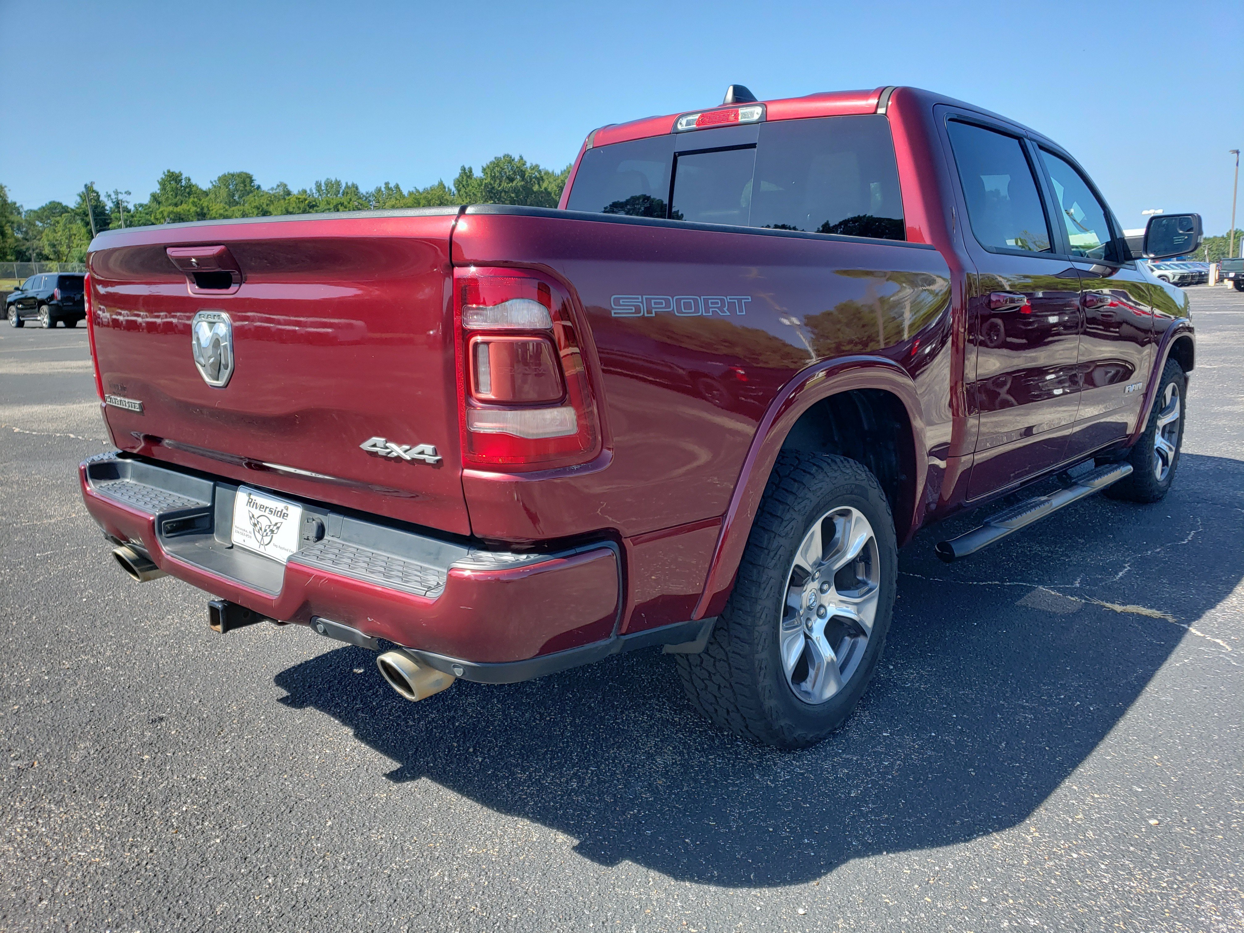 Used 2021 RAM 1500 Laramie w/ Sport Appearance Package AWD/4WD image 3