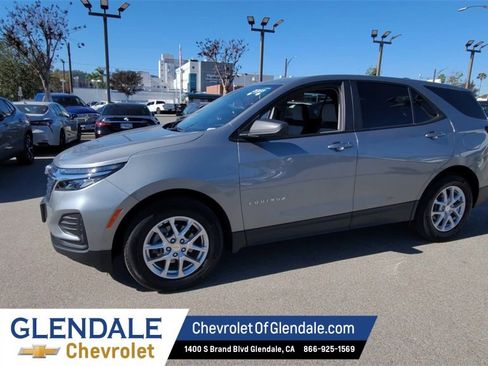 Certified 2023 Chevrolet Equinox LS w/ LS Convenience Package image 4