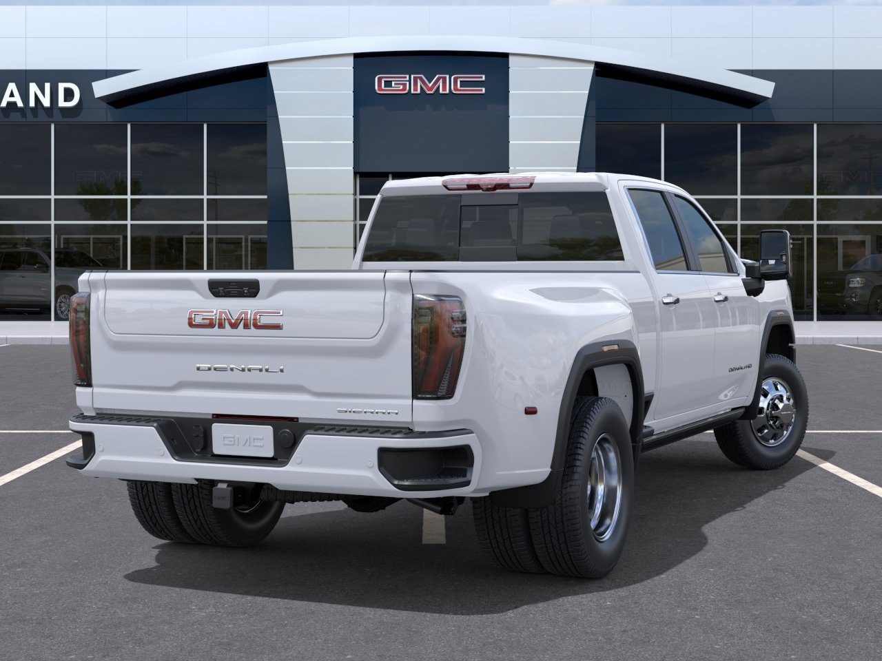 Used 2026 GMC Sierra 3500 Denali w/ Denali Reserve Package AWD/4WD image 4