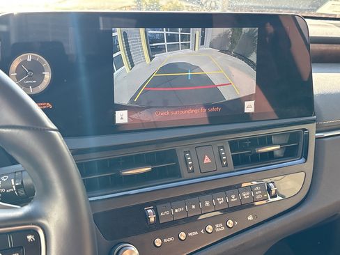 Certified 2025 Lexus ES 350 w/ Premium Package image 25