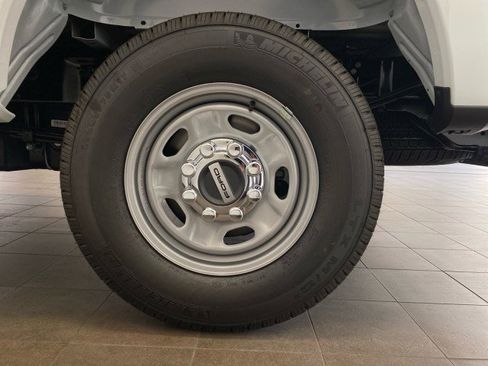 New 2026 Ford F250 XL w/ XL Chrome Package image 17